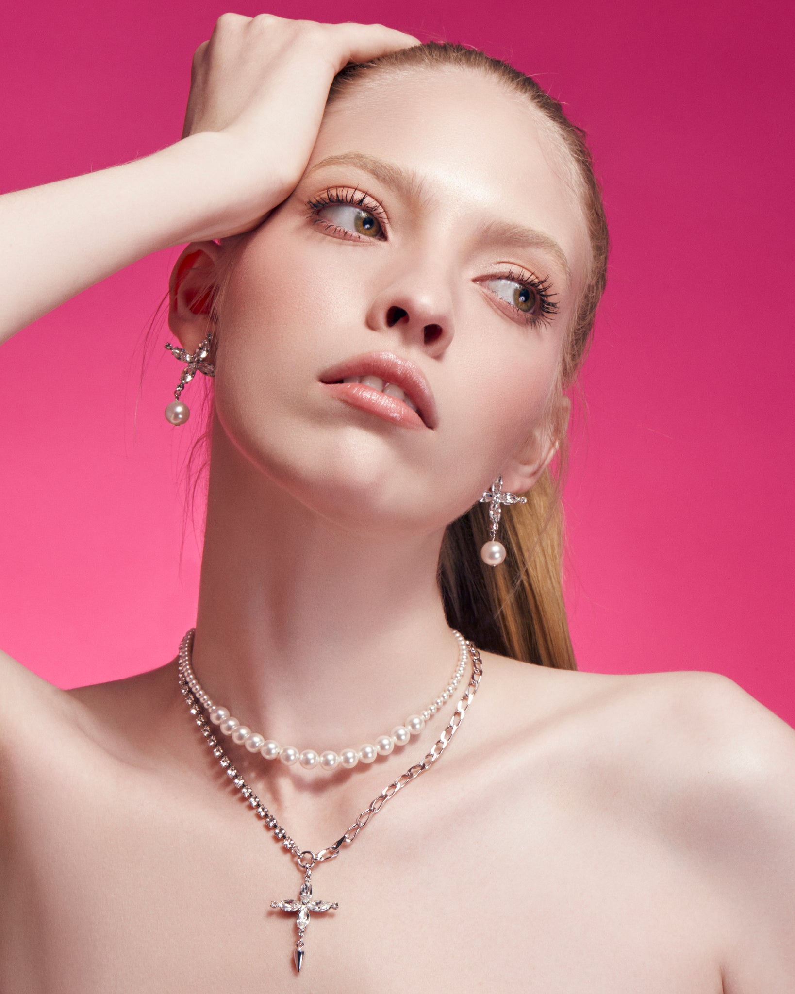 Pom Choker